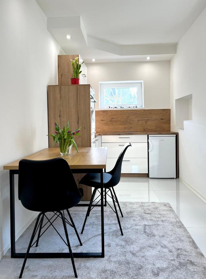Luxe Apartments Ljutomer Extérieur photo