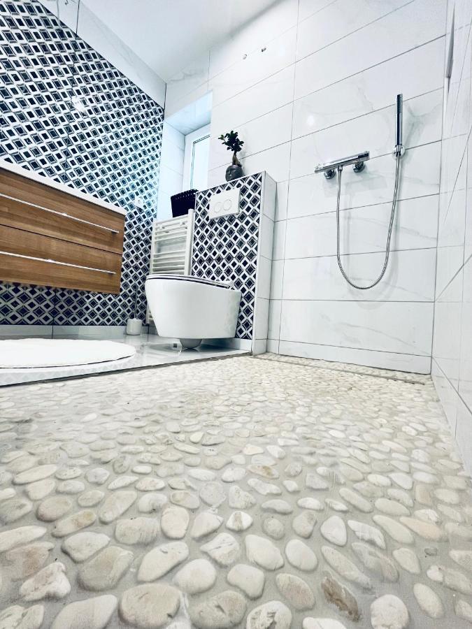 Luxe Apartments Ljutomer Extérieur photo