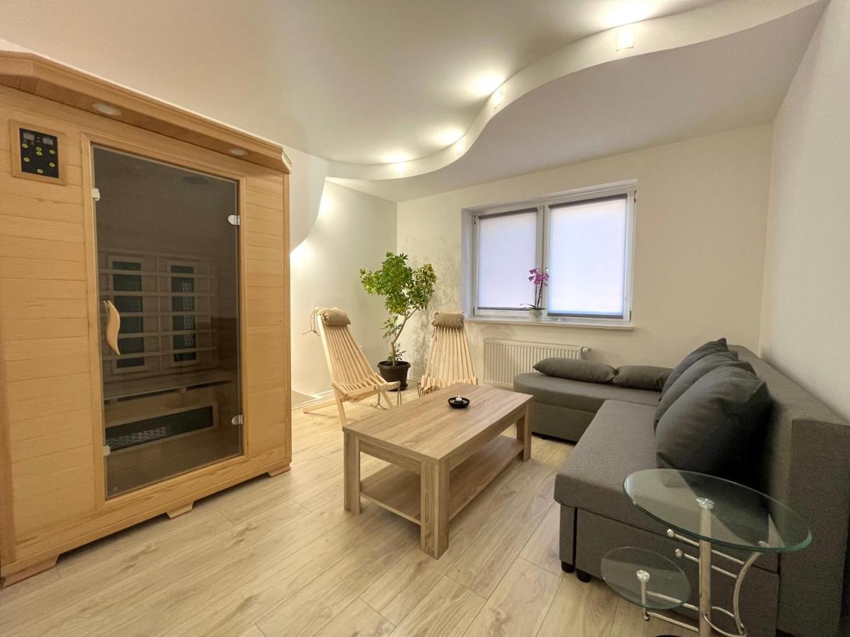 Luxe Apartments Ljutomer Extérieur photo